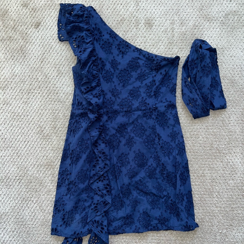 Lovers and Friends Siena Dress in deep navy - Picture 2 of 3